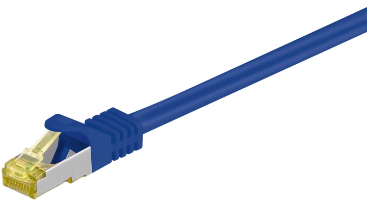 Goobay RJ45 patchkabel S/FTP (PiMF), 500 MHz, med CAT 7 råkabel, blå, 0,25 m LSZH halogenfri kabelhölje, koppar, RJ45-kontakt (CAT 6A)