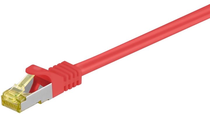 Goobay RJ45 patchkabel S/FTP (PiMF), 500 MHz, med CAT 7 råkabel, röd, 1,5 m LSZH halogenfri kabelhölje, koppar, RJ45-kontakt (CAT 6A)