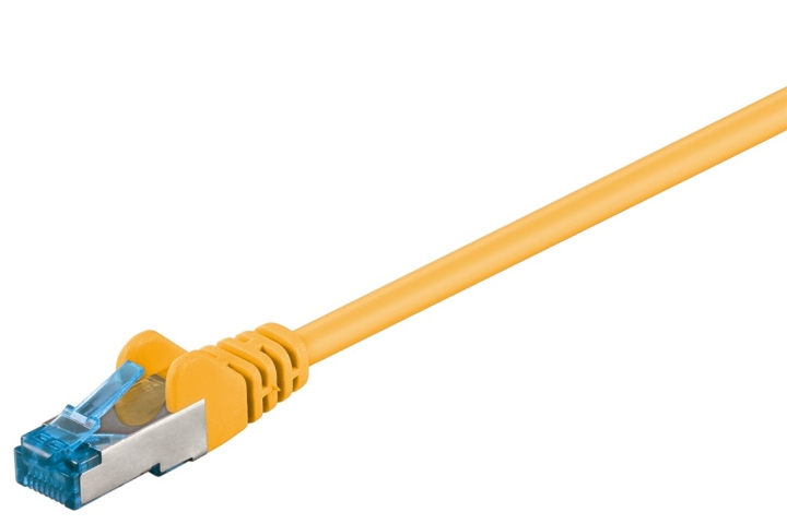 Goobay Patchkabel CAT 6A, S/FTP (PiMF), gul, 7,5 m opparledare (CU), halogenfri kabelhölje (LSZH)
