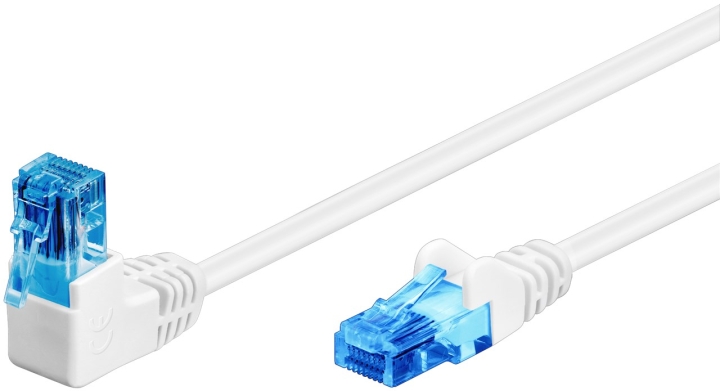 Goobay Patchkabel CAT 6A, 1x 90° vinklad, U/UTP, vit kopparklädd aluminiumtråd (CCA), snäpplås på toppen, 3 m