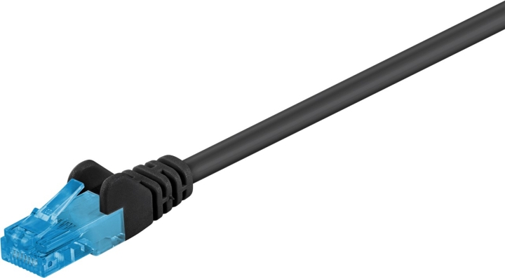Goobay Patchkabel CAT 6A, U/UTP, svart kopparledare (CU), halogenfri kabelhölje (LSZH), 0.5 m