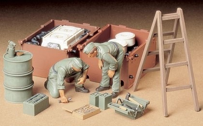 Tamiya 1/35 KAMPVOGNSMEKANIKERE