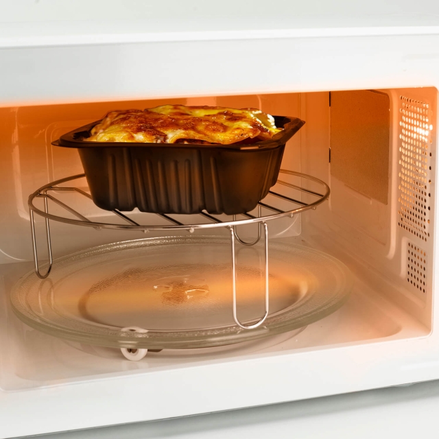 BLACK+DECKER Mikrovågsugn Microwave Oven 700W Grill Vit