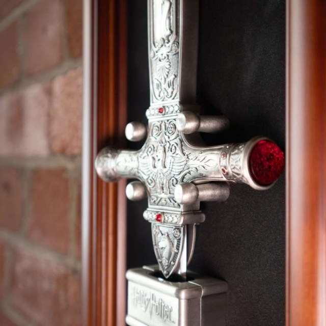 Noble Collection Godric Gryffindors svärd - Harry Potter