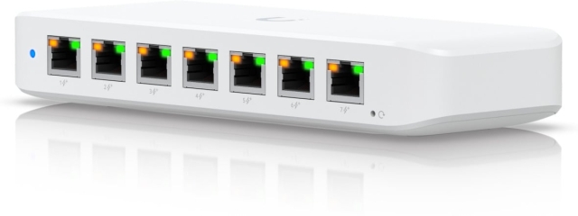 Ubiquiti UniFi USW-Ultra (42 W) 8-portars PoE-switch utan strömförsörjning