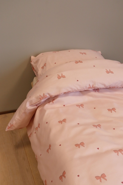 BrandMac Sängkläder – vuxenstorlek 140 x 200 cm – Rosa rosett (1029587)
