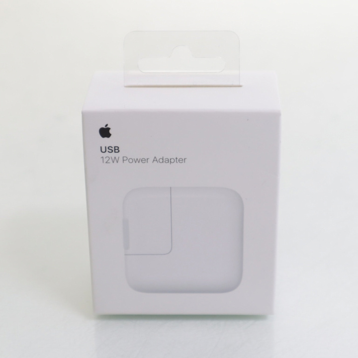 Apple 12W USB Strömadapter, iPad, iPhone, vit (MD836ZM/A) i gruppen SMARTPHONE & SURFPLATTOR / Laddare & Kablar / Väggladdare / Väggladdare USB hos TP E-commerce Nordic AB (38-34705)