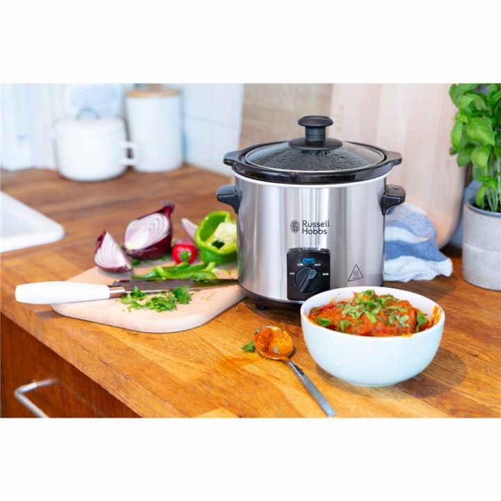 Russell Hobbs Slow Cooker 25570-56 Compact Home 2L i gruppen HEM, HUSHÅLL & TRÄDGÅRD / Hushållsmaskiner / Slowcookers hos TP E-commerce Nordic AB (38-46040)