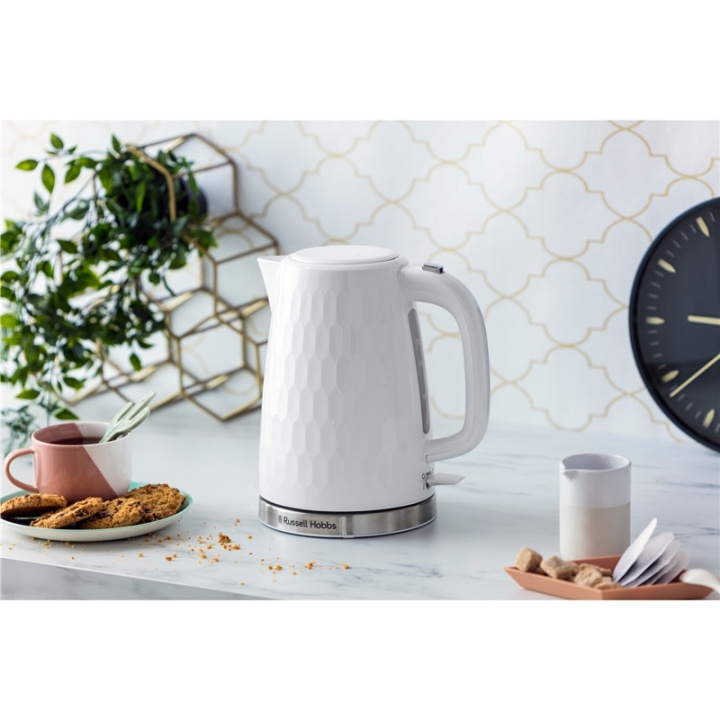 Russell Hobbs Vattenkokare 2605070 Honeycomb i gruppen HEM, HUSHÅLL & TRÄDGÅRD / Hushållsmaskiner / Vatten & Juice / Vattenkokare hos TP E-commerce Nordic AB (38-46128)