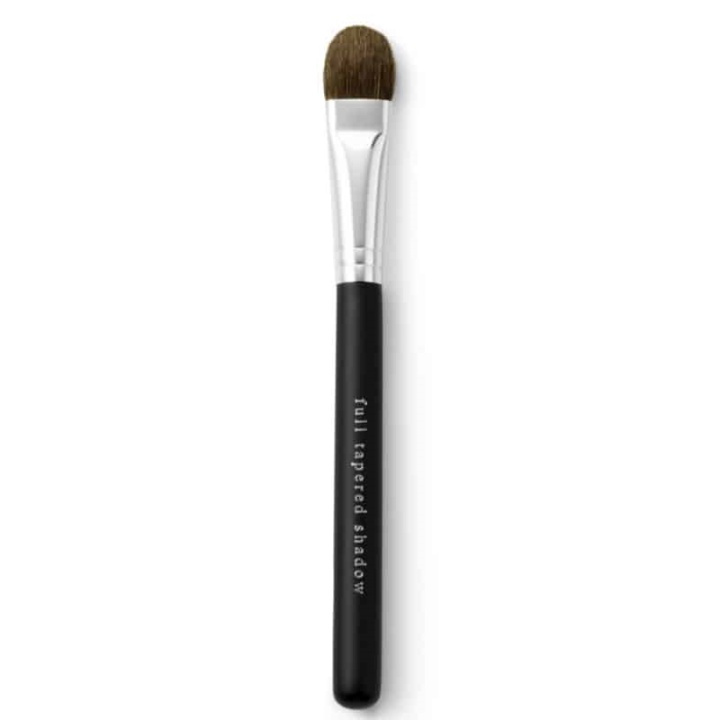 BareMinerals Bare Minerals Full Tapered Eyeshadow Brush i gruppen SKÖNHET & HÄLSA / Makeup / Verktyg & Sminkset / Borstar & Penslar hos TP E-commerce Nordic AB (38-57370)