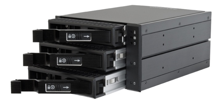 Chieftec Backplane SATA I/II/III and SAS I/II. i gruppen DATORER & KRINGUTRUSTNING / Datorkomponenter / Hårddiskar / Adaptrar & Tillbehör hos TP E-commerce Nordic AB (38-61373)