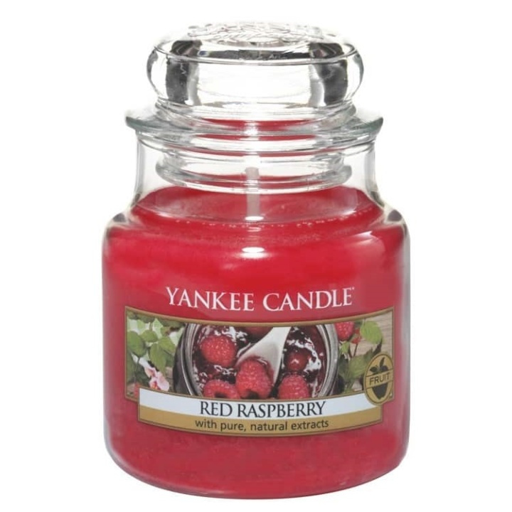 Yankee Candle Classic Small Jar Red Raspberry Candle 104g i gruppen SKÖNHET & HÄLSA / Doft & Parfym / Övrig doft / Doftljus hos TP E-commerce Nordic AB (38-67695)