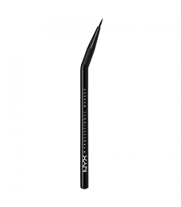 NYX PROF. MAKEUP Pro Angled Eyeliner Brush i gruppen SKÖNHET & HÄLSA / Makeup / Verktyg & Sminkset / Borstar & Penslar hos TP E-commerce Nordic AB (38-69496)