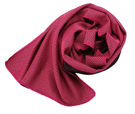 CoolTowel Svalkande kylhandduk, Rosa i gruppen SPORT, FRITID & HOBBY / Roliga prylar / Smarta saker hos TP E-commerce Nordic AB (38-81667)