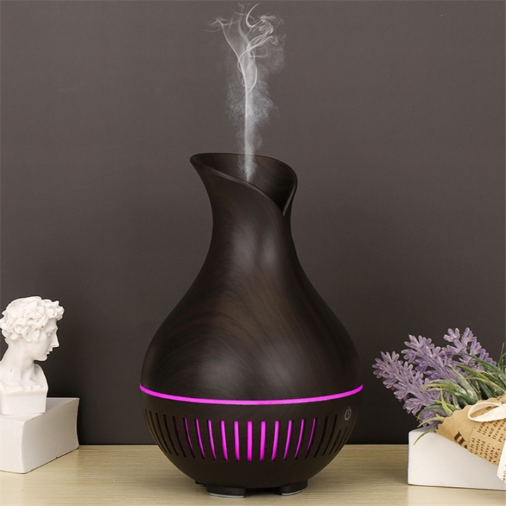 Luftfuktare/Aroma Diffuser med 7 LED och timer, Mörkt trä i gruppen HEM, HUSHÅLL & TRÄDGÅRD / Fläktar & Klimatprodukter / Luftfuktare hos TP E-commerce Nordic AB (38-82518)