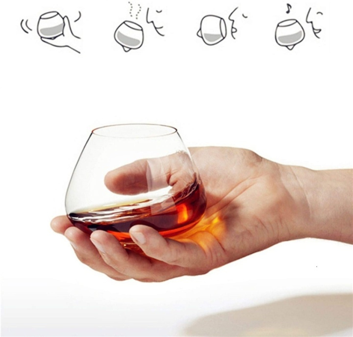Lutande cognacskupa i gruppen HEM, HUSHÅLL & TRÄDGÅRD / Köksredskap / Vin & Drinktillbehör hos TP E-commerce Nordic AB (38-82738)