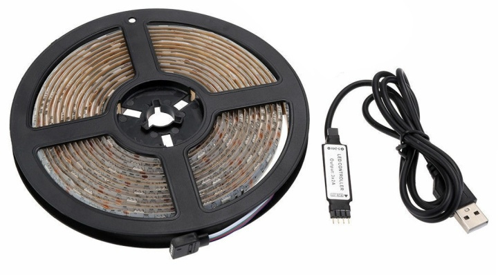 RGB LED-strip, USB-kontakt, 3 meter i gruppen HEMELEKTRONIK / Belysning / LED-slingor hos TP E-commerce Nordic AB (38-88457)