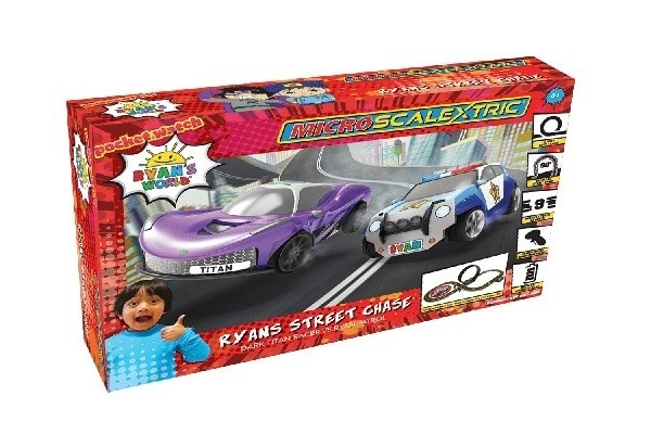 Bilbana Micro Scalextric Ryans World Street Chase i gruppen LEKSAKER, BARN- & BABYPRODUKTER / Radiostyrt / Bilbanor / Banor hos TP E-commerce Nordic AB (38-95506)