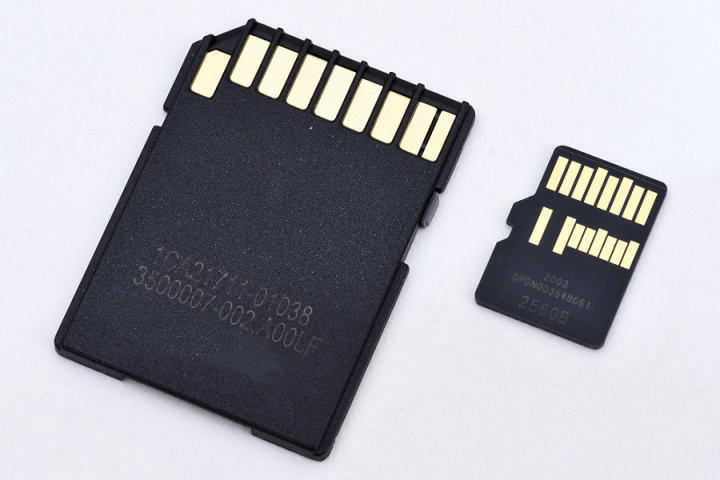 Micro SD-kort U3 256GB med SD-adapter, Bulk i gruppen HEMELEKTRONIK / Lagringsmedia / Minneskort / Micro SD/HC/XC hos TP E-commerce Nordic AB (38-95974)