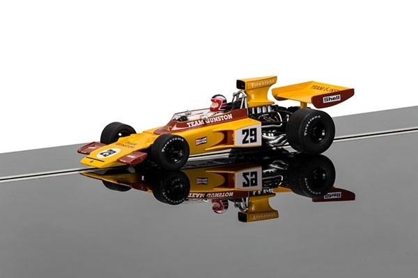 Lotus 72 Gunston 1974, Ian Scheckter Legend-Ltd. i gruppen LEKSAKER, BARN- & BABYPRODUKTER / Radiostyrt / Bilbanor / Bilar hos TP E-commerce Nordic AB (A01414)