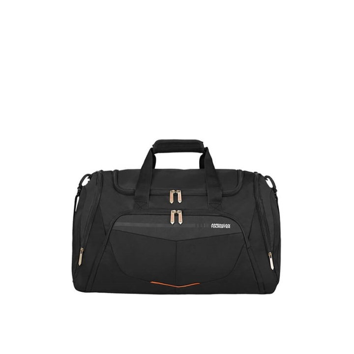 AMERICAN TOURISTER SUMMERFUNK DUFFLE 55/22 BLACK i gruppen SPORT, FRITID & HOBBY / Resetillbehör / Resväskor hos TP E-commerce Nordic AB (A04915)