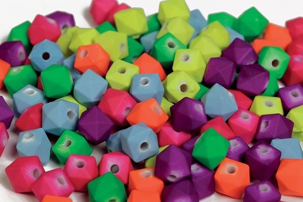 Pearl`n fun Pärlor Oktagram 8mm blandade färger, 500g | SPORT, FRITID & HOBBY - Hobby - Pärlor - Plastpärlor | GameStuff