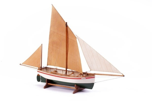 1:30 LE BAYARD - Wooden hull i gruppen SPORT, FRITID & HOBBY / Hobby / Trämodeller / Skepp hos TP E-commerce Nordic AB (A05440)