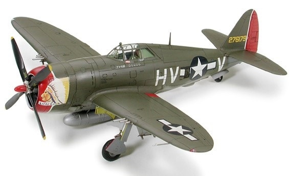 Tamiya 1/72 THUNDERBOLT P-47D i gruppen SPORT, FRITID & HOBBY / Hobby / Plastmodeller / Flyg/Helikoptrar hos TP E-commerce Nordic AB (A06208)