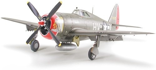 Tamiya 1/48 P-47D THUNDERBOLT i gruppen SPORT, FRITID & HOBBY / Hobby / Plastmodeller / Flyg/Helikoptrar hos TP E-commerce Nordic AB (A06230)