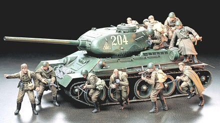 Tamiya 1/35 RUSSIAN ARMY ASSAULT INFANTRY i gruppen SPORT, FRITID & HOBBY / Hobby / Plastmodeller / Militärfordon (Land) hos TP E-commerce Nordic AB (A06314)