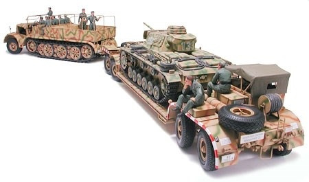 Tamiya 1/35 FAMO M/TANKTRANSPORTER i gruppen SPORT, FRITID & HOBBY / Hobby / Plastmodeller / Militärfordon (Land) hos TP E-commerce Nordic AB (A06335)