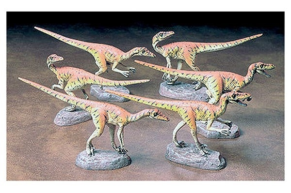 Tamiya 1/35 Velociraptors i gruppen SPORT, FRITID & HOBBY / Hobby / Plastmodeller / Diverse hos TP E-commerce Nordic AB (A06465)