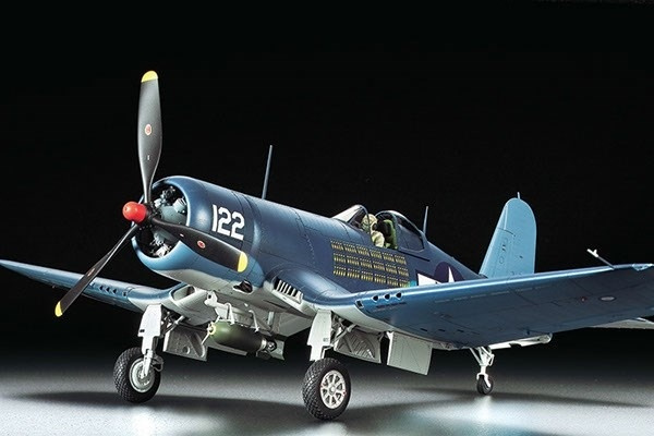 Tamiya 1/32 F4U-1A Corsair i gruppen SPORT, FRITID & HOBBY / Hobby / Plastmodeller / Flyg/Helikoptrar hos TP E-commerce Nordic AB (A06548)