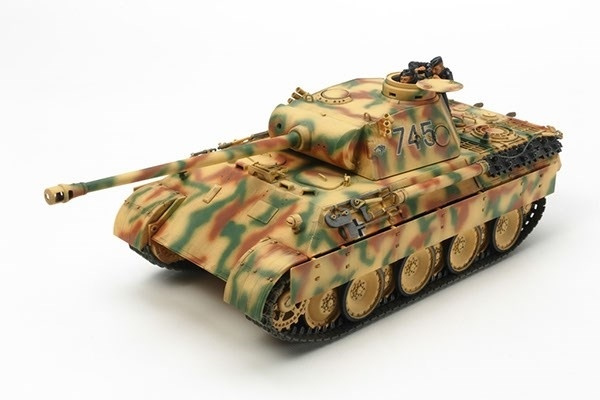 Tamiya 1/35 Panther Ausf.D i gruppen SPORT, FRITID & HOBBY / Hobby / Plastmodeller / Militärfordon (Land) hos TP E-commerce Nordic AB (A06573)