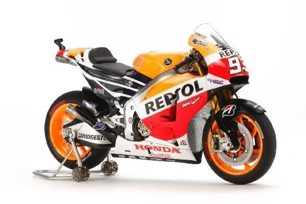 Tamiya 1/12 Repsol Honda RC213V \'14 i gruppen SPORT, FRITID & HOBBY / Hobby / Plastmodeller / Motorcyklar hos TP E-commerce Nordic AB (A06578)