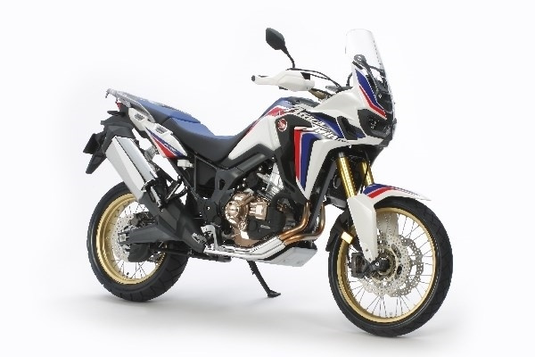 Tamiya 1/6 Honda CRF1000L Africa Twin i gruppen SPORT, FRITID & HOBBY / Hobby / Plastmodeller / Motorcyklar hos TP E-commerce Nordic AB (A06633)