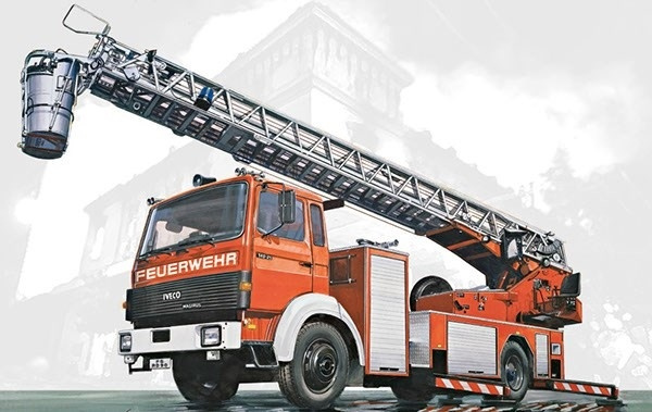 Italeri 1:24 IVECO-Magirus DLK 23-12 Fire Ladder Truck i gruppen SPORT, FRITID & HOBBY / Hobby / Plastmodeller / Bilar hos TP E-commerce Nordic AB (A07175)