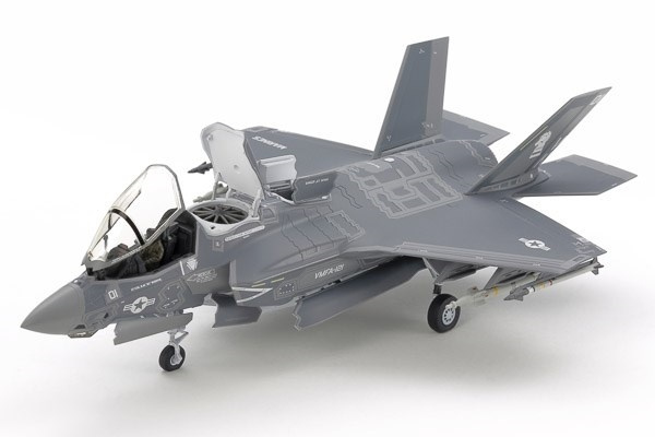 Tamiya 1/72 Lockheed Martin® F-35®B Lightning II® i gruppen SPORT, FRITID & HOBBY / Hobby / Plastmodeller / Flyg/Helikoptrar hos TP E-commerce Nordic AB (A07414)