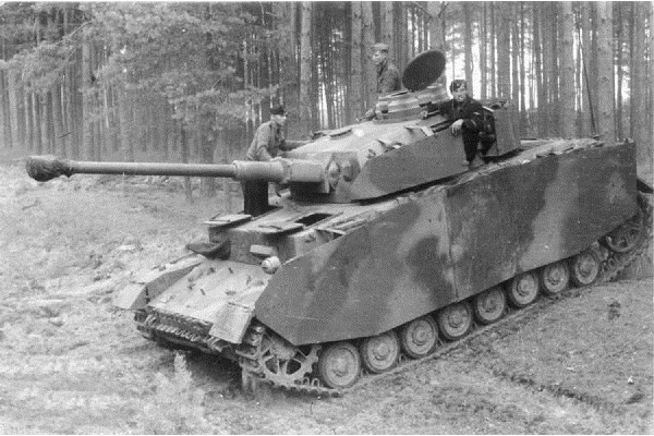 Revell 1:35 Panzer IV Ausf. H i gruppen SPORT, FRITID & HOBBY / Hobby / Plastmodeller / Militärfordon (Land) hos TP E-commerce Nordic AB (A07567)