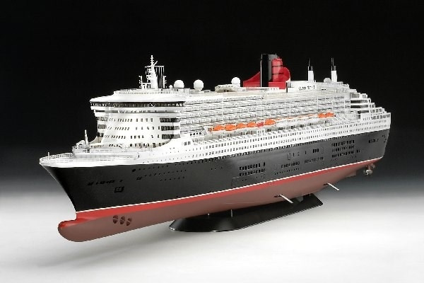 Revell Queen Mary 2 i gruppen SPORT, FRITID & HOBBY / Hobby / Plastmodeller / Skepp hos TP E-commerce Nordic AB (A07786)