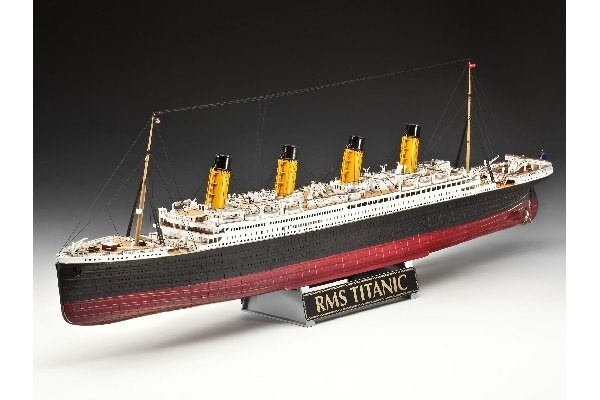 Revell 100 Years Titanic (Spec,Edition) i gruppen SPORT, FRITID & HOBBY / Hobby / Plastmodeller / Startkit/Gåvoset hos TP E-commerce Nordic AB (A07825)