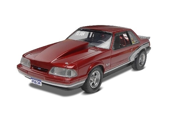 Revell \'90 Mustang LX 5,0 Drag Racer i gruppen SPORT, FRITID & HOBBY / Hobby / Plastmodeller / Bilar hos TP E-commerce Nordic AB (A07972)