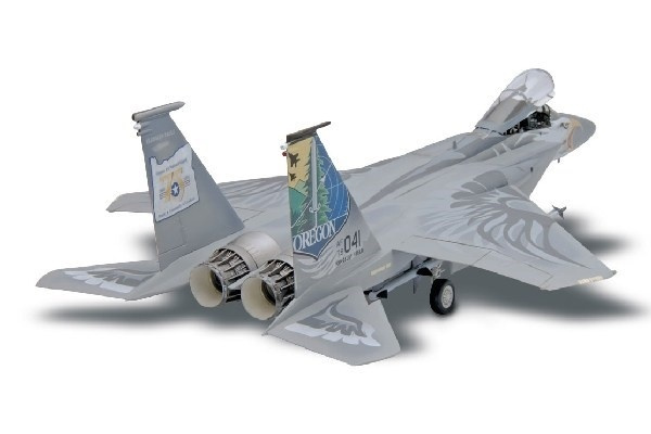 Revell F-15C Eagle i gruppen SPORT, FRITID & HOBBY / Hobby / Plastmodeller / Flyg/Helikoptrar hos TP E-commerce Nordic AB (A08014)