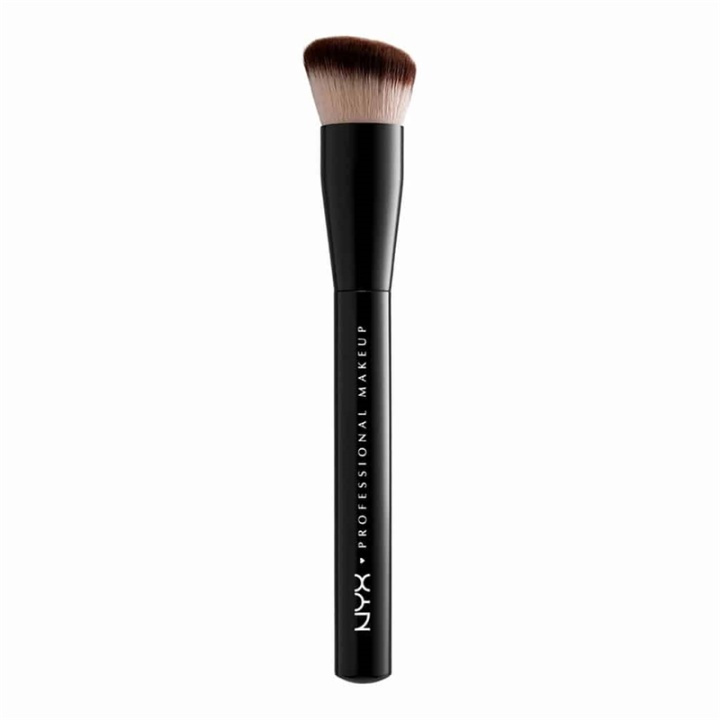 NYX PROF. MAKEUP Cant Stop Wont Stop Foundation Brush i gruppen SKÖNHET & HÄLSA / Makeup / Verktyg & Sminkset / Borstar & Penslar hos TP E-commerce Nordic AB (A12429)