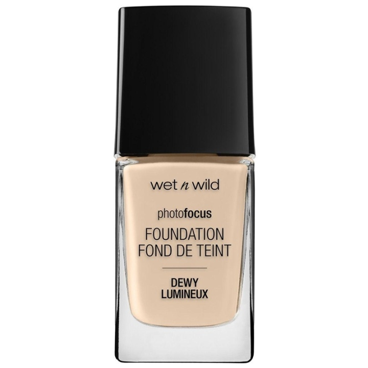 Wet n Wild Photo Focus Dewy Foundation - Nude Ivory i gruppen SKÖNHET & HÄLSA / Makeup / Basmakeup / Foundation hos TP E-commerce Nordic AB (A13215)