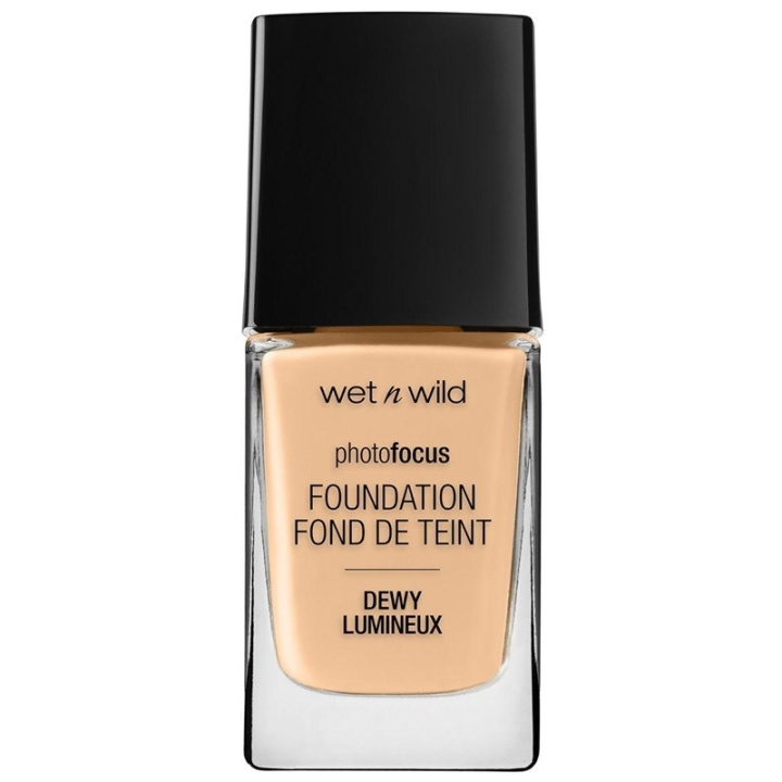 Wet n Wild Photo Focus Dewy Foundation - Soft Beige i gruppen SKÖNHET & HÄLSA / Makeup / Basmakeup / Foundation hos TP E-commerce Nordic AB (A13216)