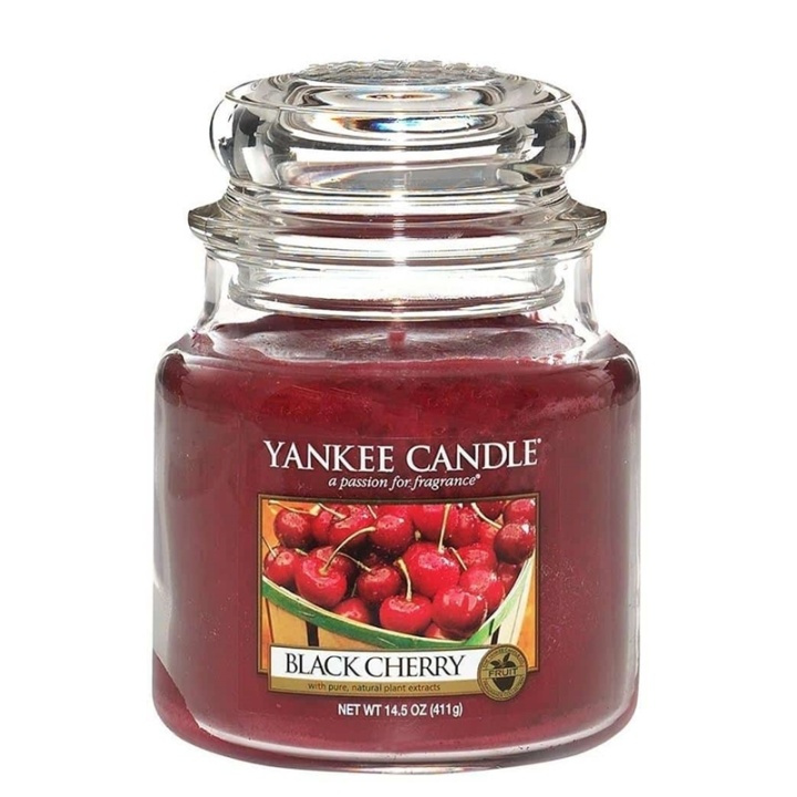 Yankee Candle Classic Medium Jar Black Cherry 411g i gruppen SKÖNHET & HÄLSA / Doft & Parfym / Övrig doft / Doftljus hos TP E-commerce Nordic AB (A13277)