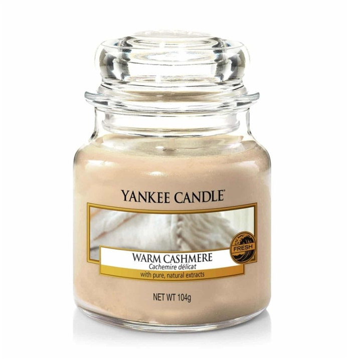 Yankee Candle Classic Small Jar Warm Cashmere 104g i gruppen SKÖNHET & HÄLSA / Doft & Parfym / Övrig doft / Doftljus hos TP E-commerce Nordic AB (A13323)