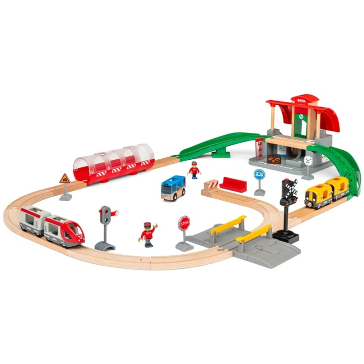 Brio 33989 Central Station Set | LEKSAKER, BARN- & BABYPRODUKTER - Leksaker - Byggleksaker - Brio tågbanor | GameStuff