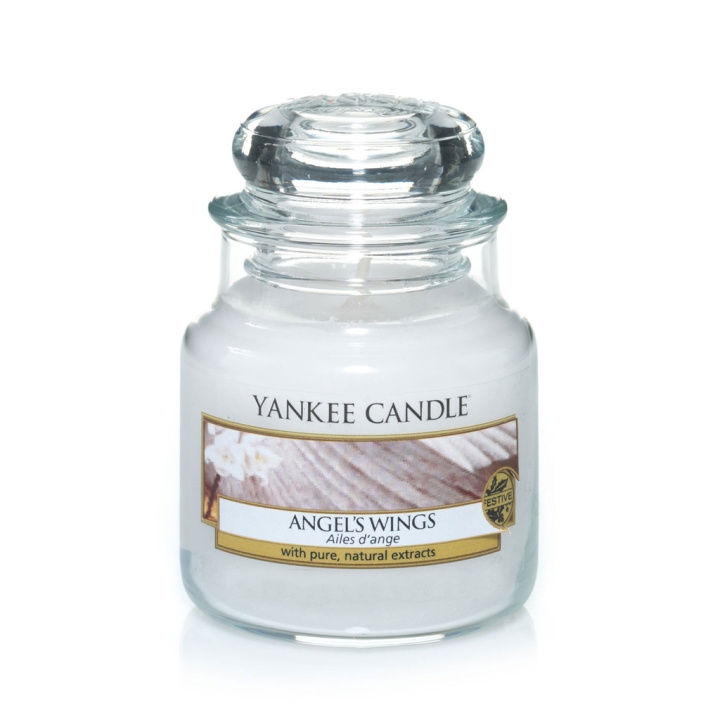 Yankee Candle Classic Small Jar Angel Wings Candle 104g i gruppen SKÖNHET & HÄLSA / Doft & Parfym / Övrig doft / Doftljus hos TP E-commerce Nordic AB (C00591)